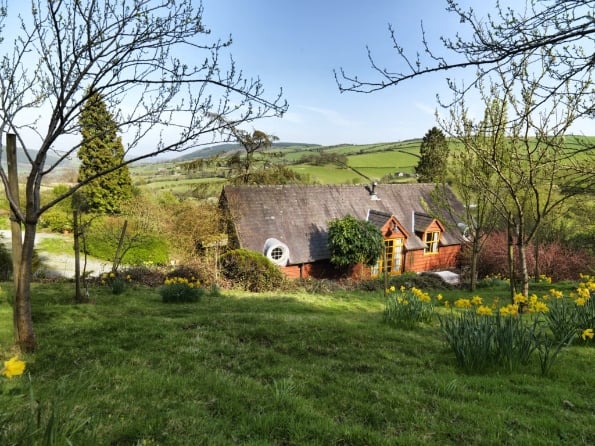 Cottage setting